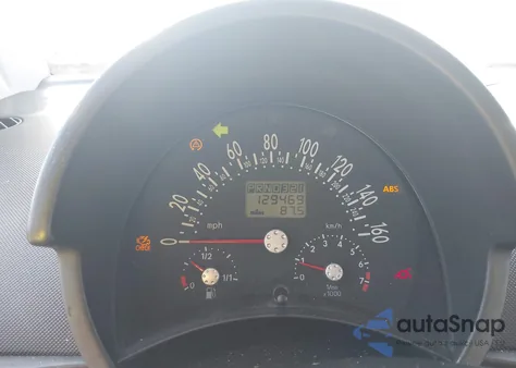 2000 Volkswagen New Beetle Glx from USA, damaged, VIN 3VWDD21C2YM404997